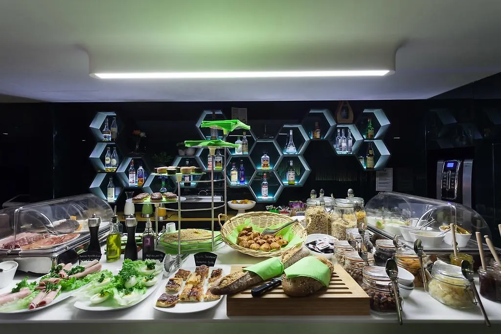 Hotel Odyssey Paris